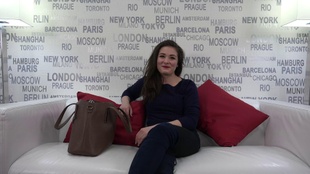 1. Download full pics of Eva (18) from czechcasting.com