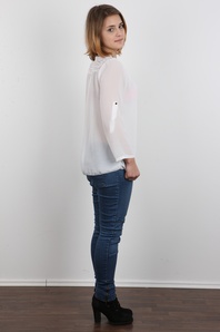 3. Download full pics of Petra (19) from czechcasting.com