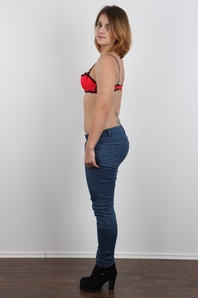 5. Download full pics of Petra (19) from czechcasting.com