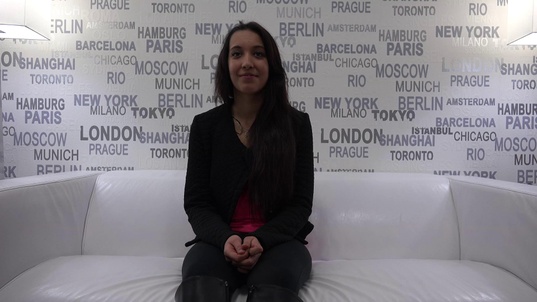 1. Download full pics of Veronika (18) from czechcasting.com