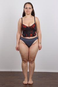 7. Download full pics of Helena (37) from czechcasting.com