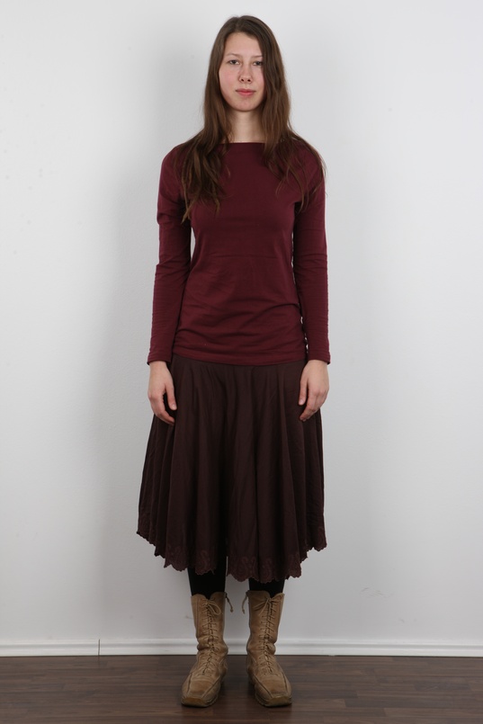 2. Download full pics of Pavlina (25) from czechcasting.com