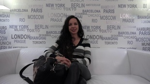 1. Download full pics of Lucka (35) from czechcasting.com