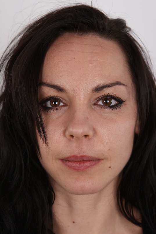 1. Download full pics of Lucka (35) from czechcasting.com