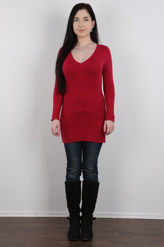 2. Download full pics of Lucka (25) from czechcasting.com