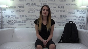 1. Download full pics of Dominika (18) from czechcasting.com