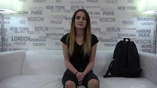 1. Download full pics of Dominika (18) from czechcasting.com