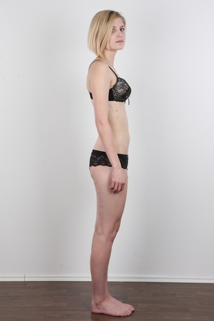 8. Download full pics of model Barbora (21) from czechcasting.com