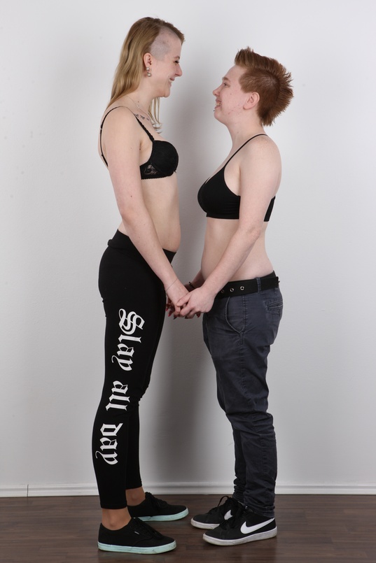 5. Download full pics of Zaneta (23) & Nikola from czechcasting.com