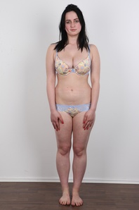 7. Download full pics of Barbora (18) from czechcasting.com