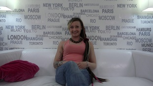 1. Download full pics of Eva (26) from czechcasting.com