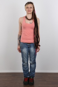 2. Download full pics of Eva (26) from czechcasting.com