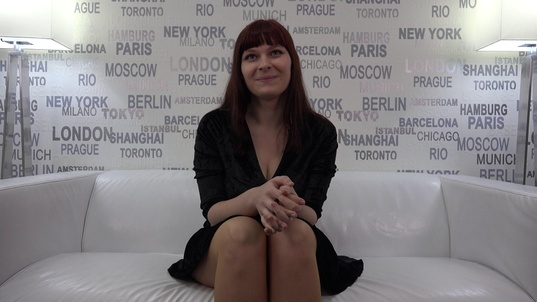 1. Download full pics of Eva (20) from czechcasting.com