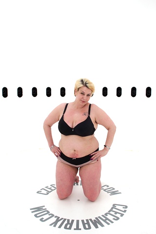 Czech Casting: Mirka (42) 360°