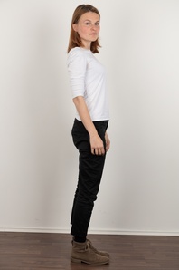 3. Download full pics of Tereza (28) from czechcasting.com