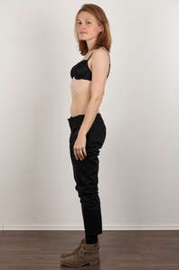 5. Download full pics of Tereza (28) from czechcasting.com