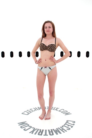 Czech Casting: Lucie (18) 360°