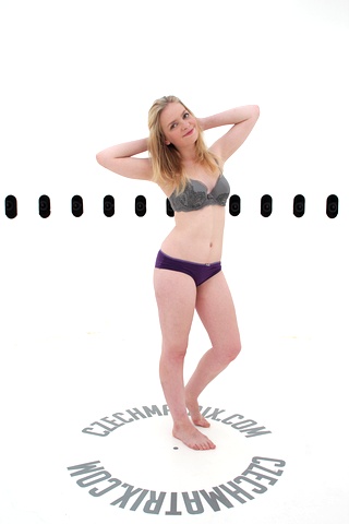 Czech Casting: Michaela (18) 360°