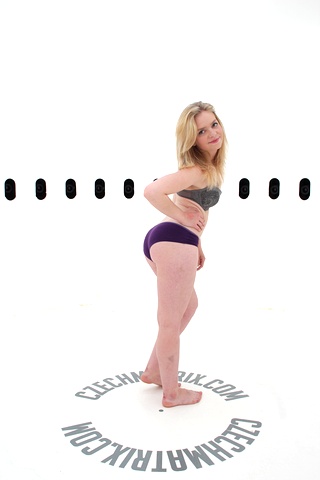 Czech Casting: Michaela (18) 360°