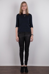 2. Download full pics of Daniela (22) from czechcasting.com