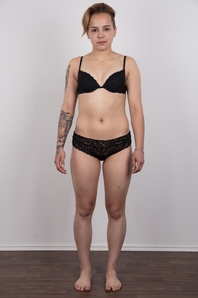 5. Download full pics of Michaela (18) from czechcasting.com