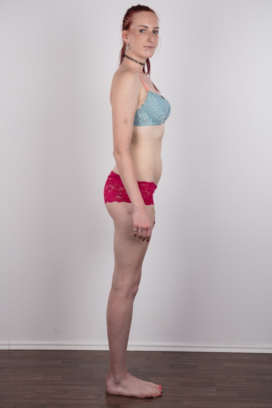 6. Download full pics of Paja (22) from czechcasting.com