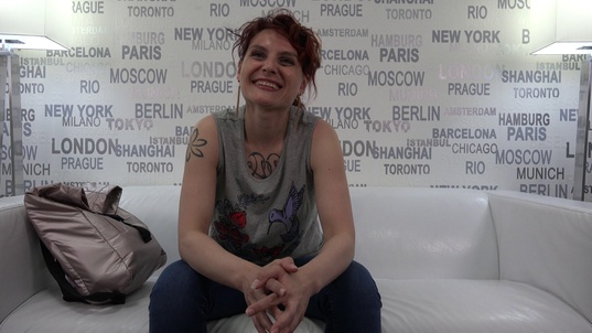 1. Download full pics of Kamila (35) from czechcasting.com