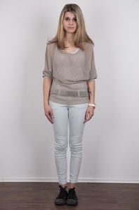 2. Download full pics of Nikola (19) from czechcasting.com