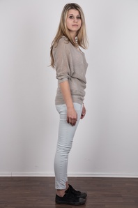 3. Download full pics of Nikola (19) from czechcasting.com