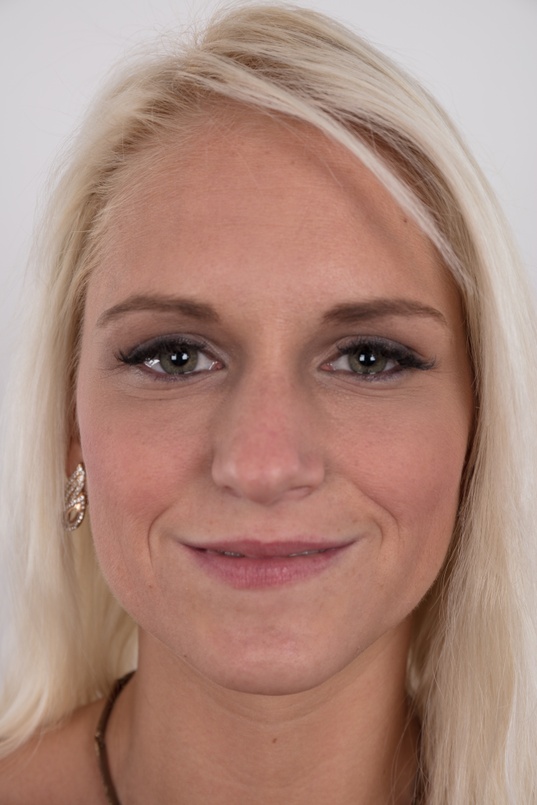 1. Download full pics of Market (26) from czechcasting.com