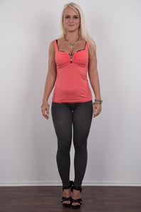 2. Download full pics of Market (26) from czechcasting.com