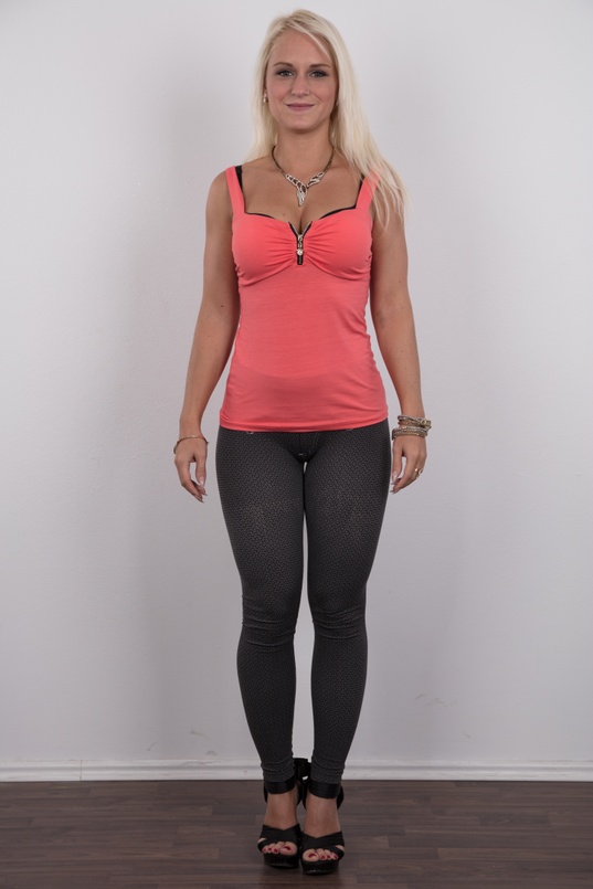 2. Download full pics of Market (26) from czechcasting.com