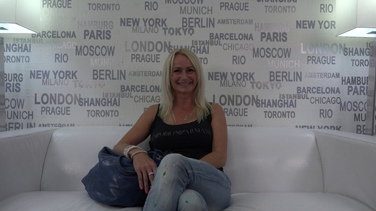 1. Download full pics of Milena (43) from czechcasting.com