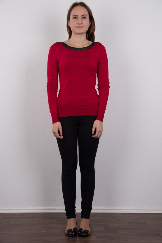 2. Download full pics of Anastazie (18) from czechcasting.com