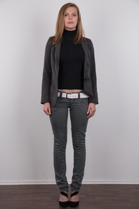 2. Download full pics of Lenka (30) from czechcasting.com