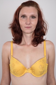 6. Download full pics of Hanka - honza (28) from czechcasting.com