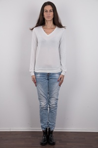 2. Download full pics of Alzbeta (34) from czechcasting.com