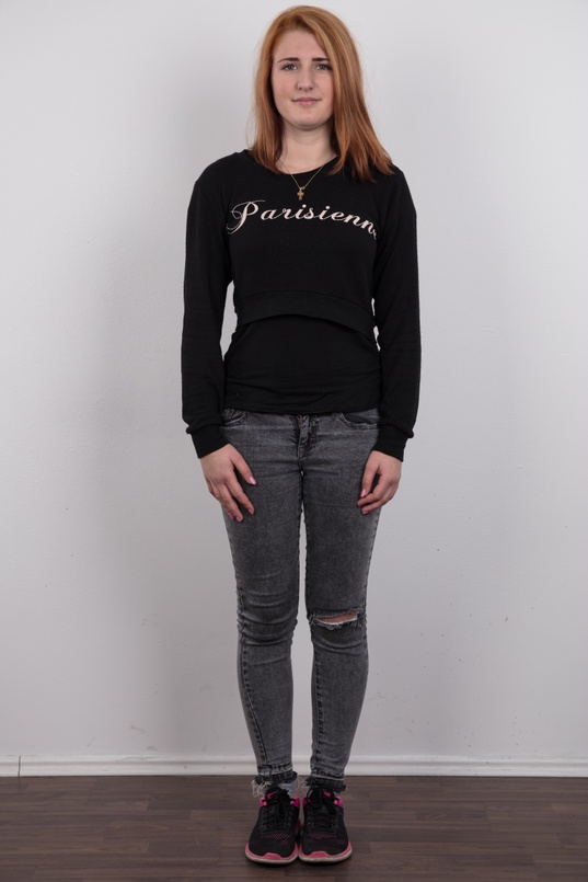 1. Download full pics of Nikola (19) from czechcasting.com