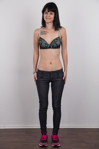 4. Download full pics of Katka (24) from czechcasting.com