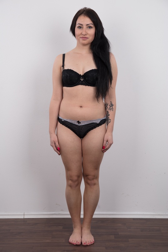 6. Download full pics of Barbora (18) from czechcasting.com