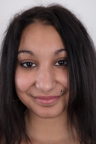 1. Download full pics of model Monika (18) from czechcasting.com