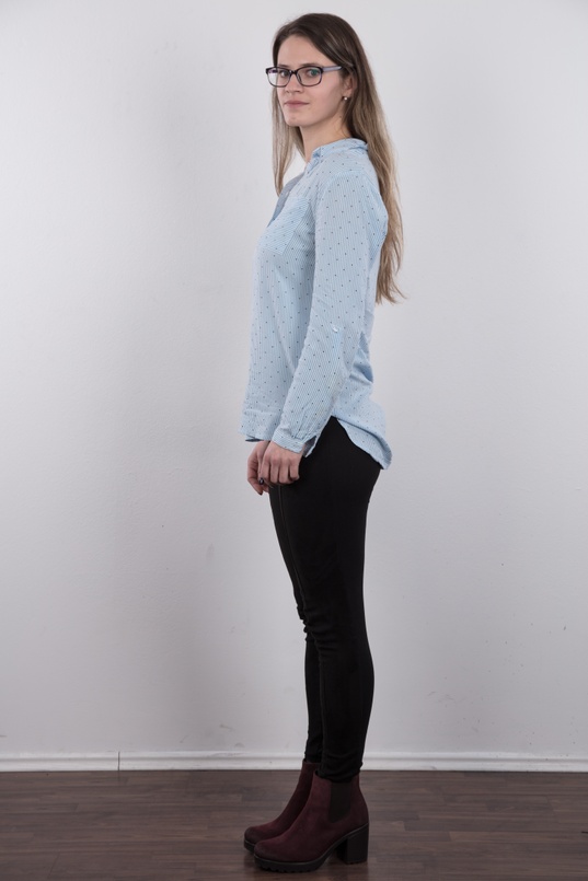 3. Download full pics of Veronika (26) from czechcasting.com