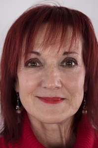 1. Download full pics of Irena (55) from czechcasting.com