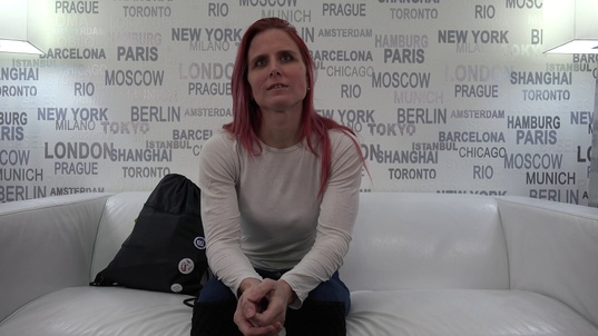 1. Download full pics of Kveta (38) from czechcasting.com