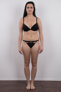 6. Download full pics of Veronika (24) from czechcasting.com