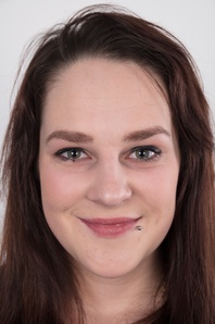 1. Download full pics of Michaela (21) from czechcasting.com