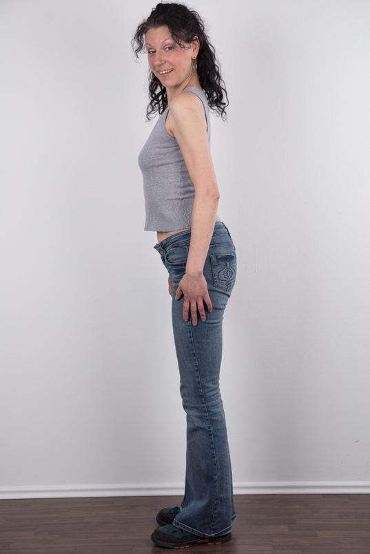 4. Download full pics of Jana a Dalibor (42) from czechcasting.com