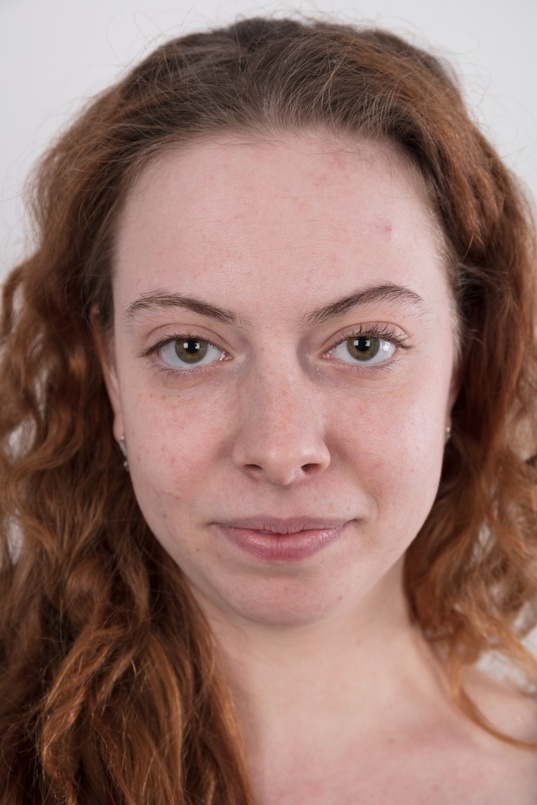 1. Download full pics of Veronika (20) from czechcasting.com