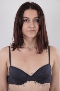 3. Download full pics of Kristyna (20) from czechcasting.com
