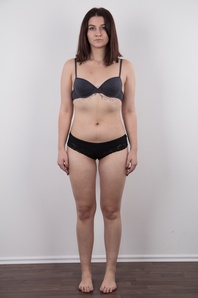 4. Download full pics of Kristyna (20) from czechcasting.com